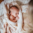 newborn focen� Praha, novorozeneck� fotografie, fotografka Praha Nikol Obrov�