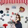pin-up retro fotografie Praha fotografka Nikol Obrov�, viz�istka Eva Ceralov� pin-up foto